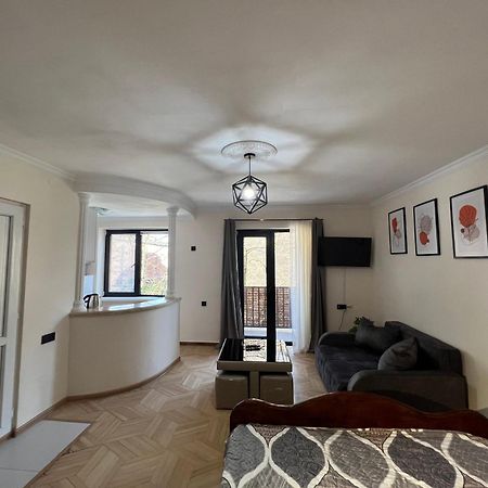 Maco'S Apartment Кутаїсі Екстер'єр фото