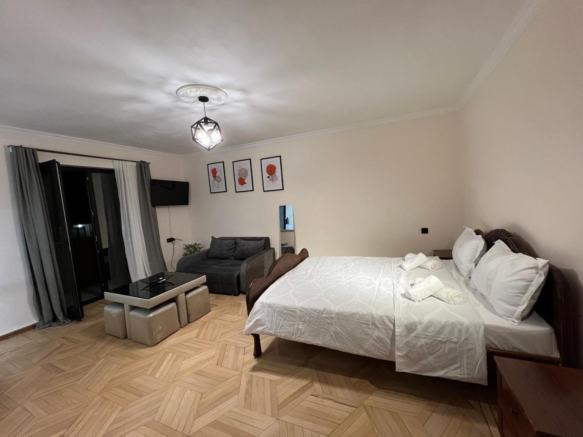 Maco'S Apartment Кутаїсі Екстер'єр фото